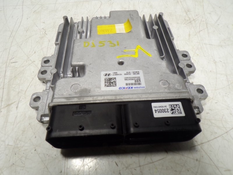 Recambio de centralita motor uce para hyundai tucson 1.6 crdi referencia OEM IAM 391012U012 34163401352 