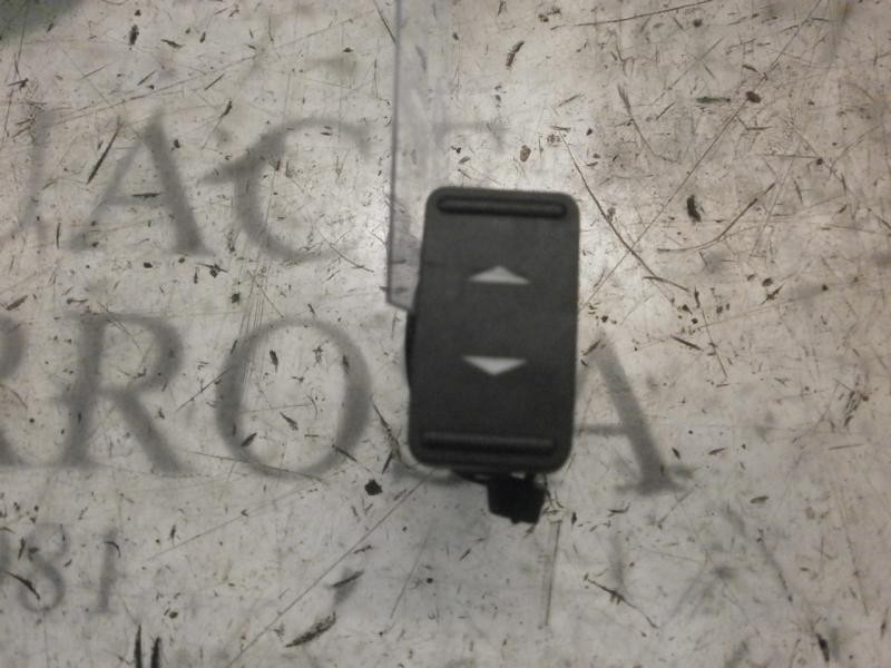 Recambio de mando elevalunas delantero derecho para ford focus berlina (cap) sport referencia OEM IAM   