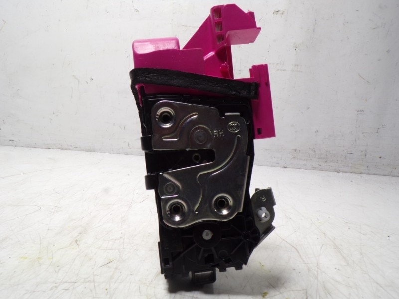 Recambio de cerradura puerta delantera derecha para hyundai tucson 1.6 crdi referencia OEM IAM 81320N7000 81320N7000 