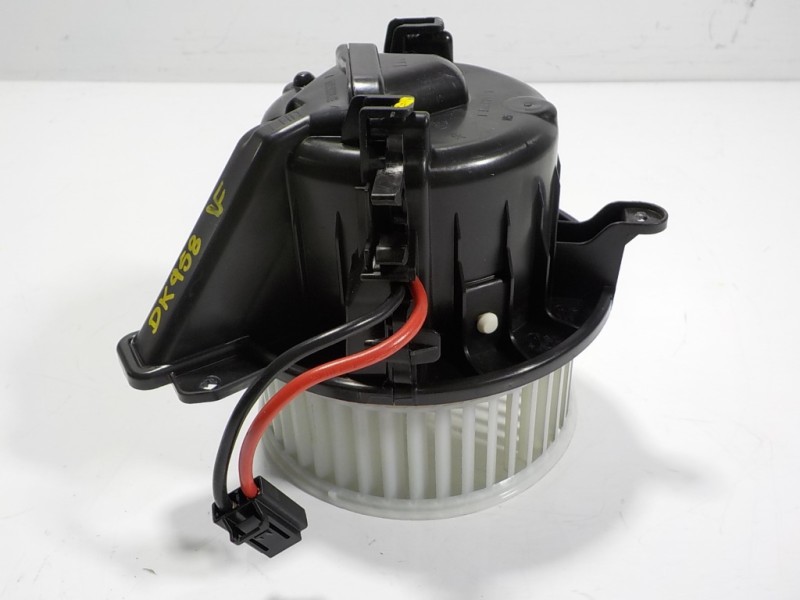 Recambio de motor calefaccion para seat arona 1.0 tsi referencia OEM IAM 2Q1820021 GT860003 