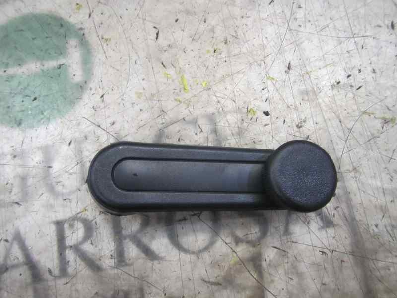 Recambio de maneta elevalunas trasera izquierda para toyota yaris 1.3 16v cat referencia OEM IAM 6926002021C1  