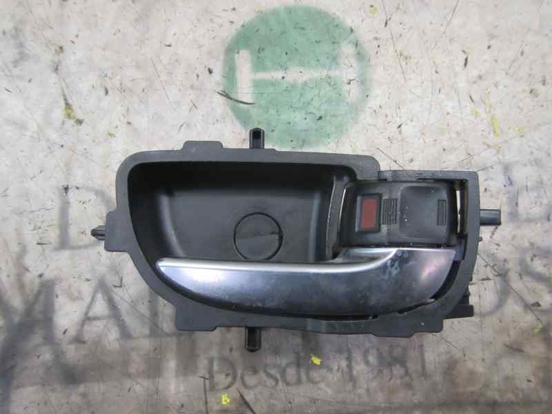 Recambio de maneta interior delantera derecha para toyota yaris 1.3 16v cat referencia OEM IAM 6920502330C2  
