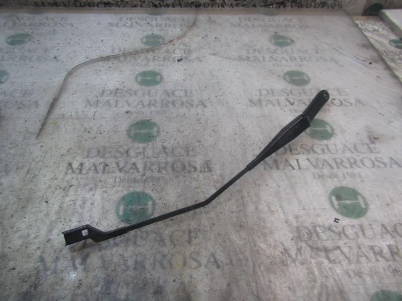 Recambio de brazo limpia delantero derecho para ford fiesta (ccn) trend referencia OEM IAM 1826839  