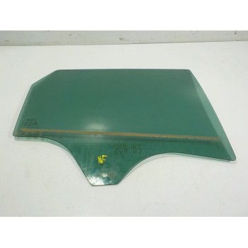 CRISTAL PUERTA TRASERO DERECHO YQ00043380 