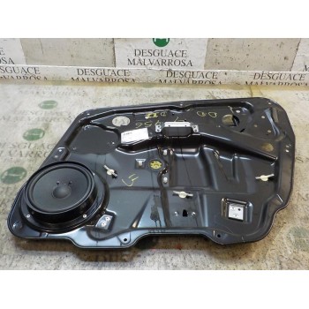 ELEVALUNAS DELANTERO DERECHO A2517200679 