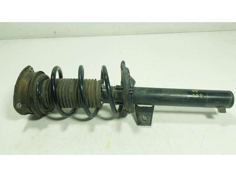 Recambio de amortiguador delantero derecho para volkswagen golf vii (5g1, bq1, be1, be2) 1.6 tdi referencia OEM IAM   5Q0413023F