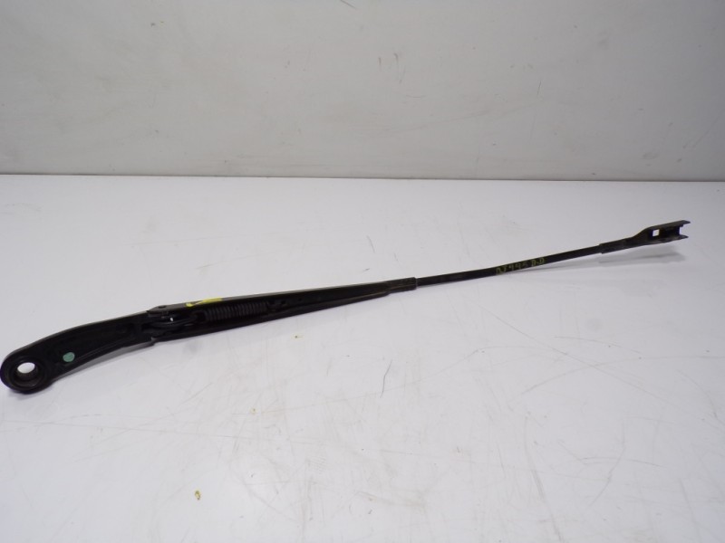 Recambio de brazo limpia delantero derecho para alfa romeo giulia (952) 2.2 jtdm cat referencia OEM IAM 50532573  