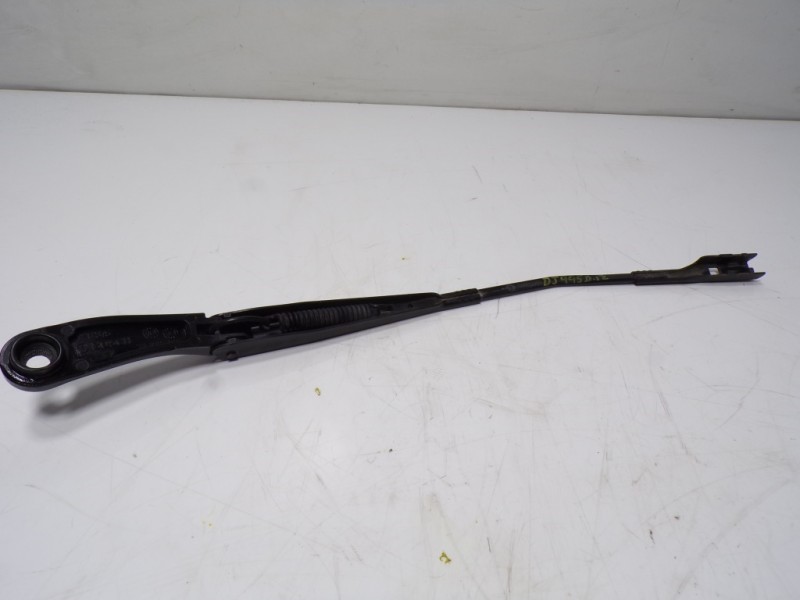 Recambio de brazo limpia delantero izquierdo para alfa romeo giulia (952) 2.2 jtdm cat referencia OEM IAM 50532570  