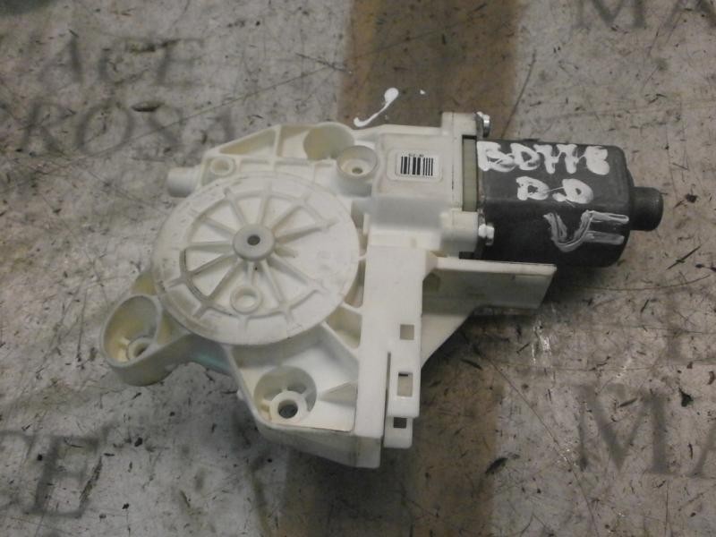 Recambio de motor elevalunas delantero derecho para ford focus berlina (cap) sport referencia OEM IAM   