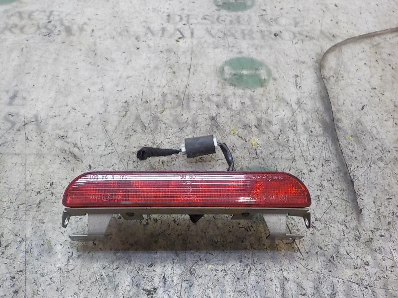 Recambio de piloto trasero central para mitsubishi colt berlina 3 (cz) referencia OEM IAM   