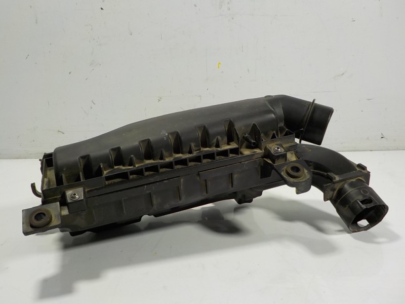 Recambio de filtro aire para citroën c3 aircross 1.2 12v e-thp referencia OEM IAM 9805057080 9805057080 