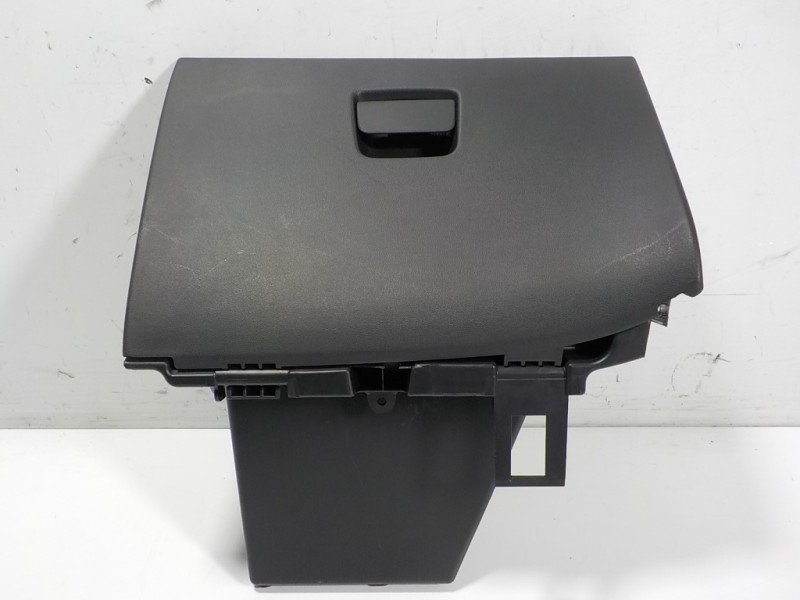 Recambio de guantera para citroën c3 aircross 1.2 12v e-thp referencia OEM IAM YQ002530CY 39143757 