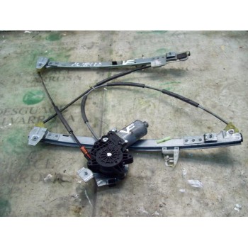 ELEVALUNAS DELANTERO DERECHO 