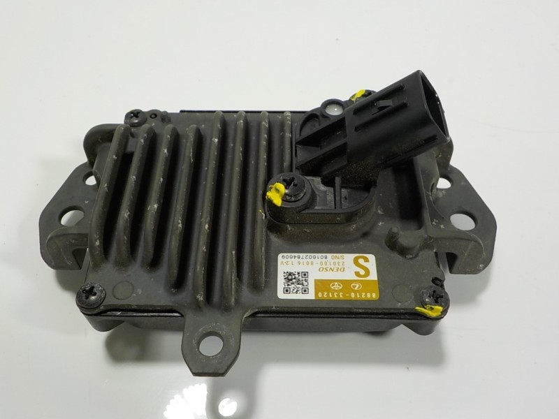 Recambio de modulo electronico para toyota rav4 hybrid fwd referencia OEM IAM 8821033120 8821033120 