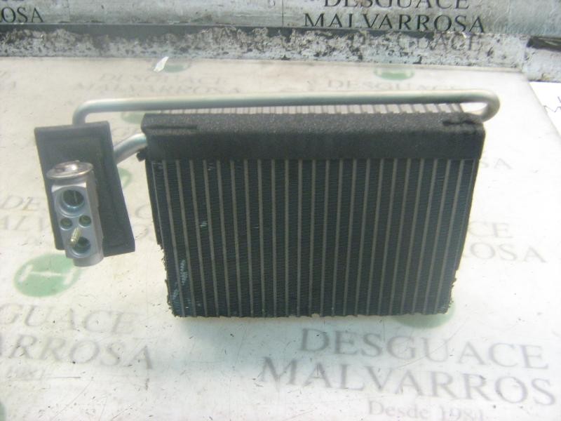 Recambio de evaporador aire acondicionado para bmw serie 3 berlina (e46) 320d referencia OEM IAM 64119135744  