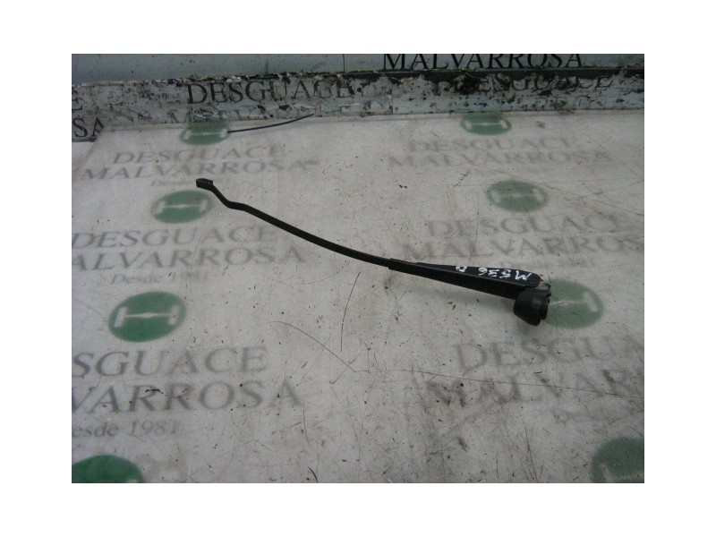 Recambio de brazo limpia delantero derecho para volkswagen jetta (165/167) 1.6 referencia OEM IAM   