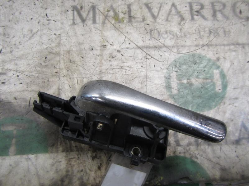 Recambio de maneta interior delantera izquierda para alfa romeo 166 2.4 jtd referencia OEM IAM   