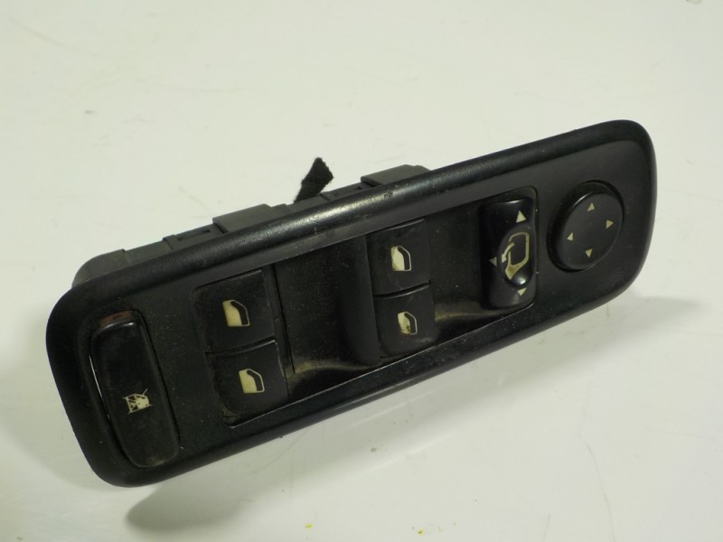 Recambio de mando elevalunas delantero izquierdo para fiat ulysse (179) 2.0 16v jtd cat referencia OEM IAM  14957520XT 