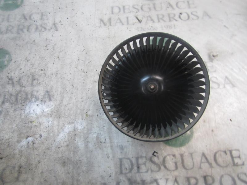 Recambio de motor calefaccion para ford fiesta (ccn) trend referencia OEM IAM 1790329 0130115551 0130115551