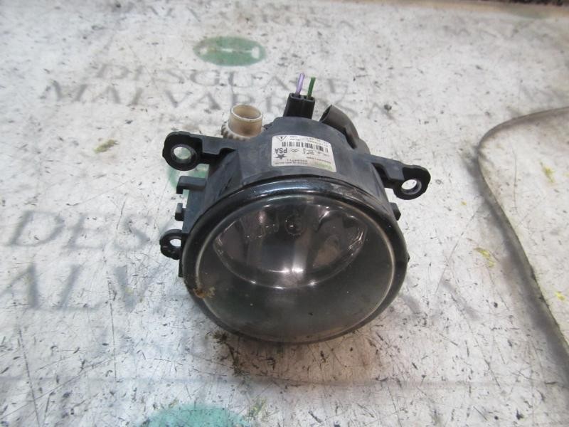 Recambio de faro antiniebla derecho para citroën xsara picasso 1.6 16v hdi referencia OEM IAM   