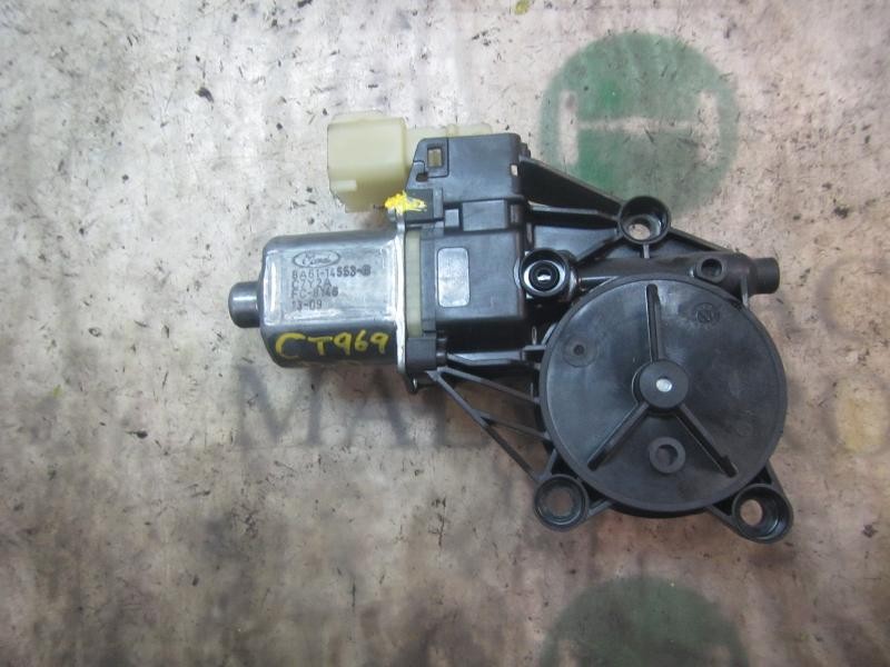 Recambio de motor elevalunas delantero derecho para ford fiesta (ccn) trend referencia OEM IAM 1852734 8A6114553 