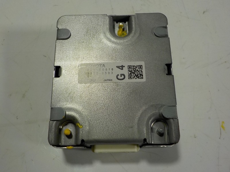 Recambio de modulo electronico para toyota yaris 1.5 vvti hev referencia OEM IAM 86572K0010 86572K0010 