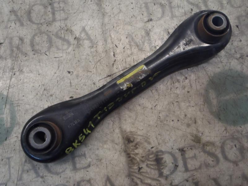 Recambio de brazo suspension superior trasero izquierdo para ford focus lim. (cb4) business referencia OEM IAM 1061668  