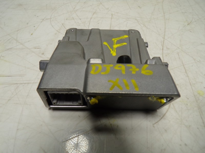 Recambio de modulo electronico para toyota rav4 hybrid fwd referencia OEM IAM 8646C42032 8646C42032 