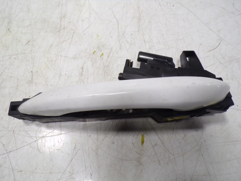 Recambio de maneta exterior trasera izquierda para hyundai tucson 1.6 crdi referencia OEM IAM 83650N7000  