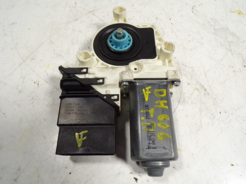 Recambio de motor elevalunas trasero derecho para seat leon (1p1) 1.6 tdi referencia OEM IAM 3C0959704ESE1 1K0959704AF 983600370