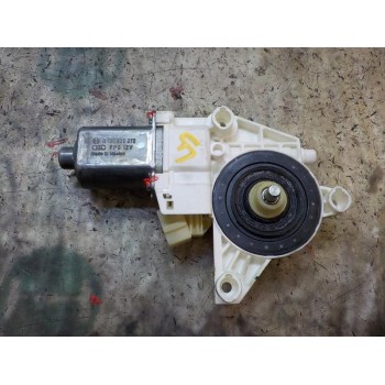 MOTOR ELEVALUNAS DELANTERO DERECHO A2518200842 A2518200842 0130122272