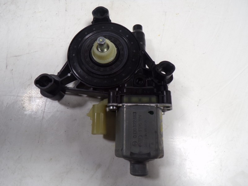 Recambio de motor elevalunas trasero izquierdo para jeep compass ii 2.0 m-jet cat referencia OEM IAM   