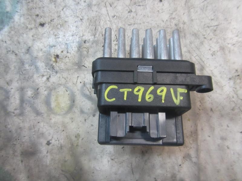 Recambio de resistencia calefaccion para ford fiesta (ccn) trend referencia OEM IAM 1847910  