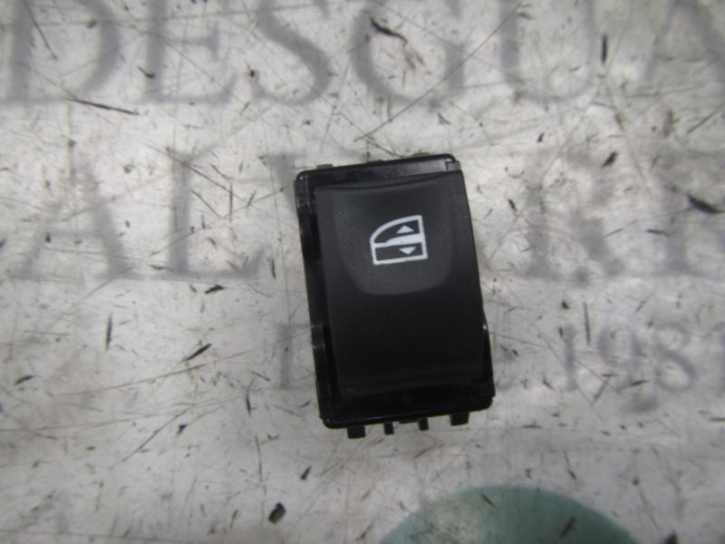 Recambio de mando elevalunas delantero derecho para renault scenic iii 1.5 dci diesel referencia OEM IAM 254118547R  