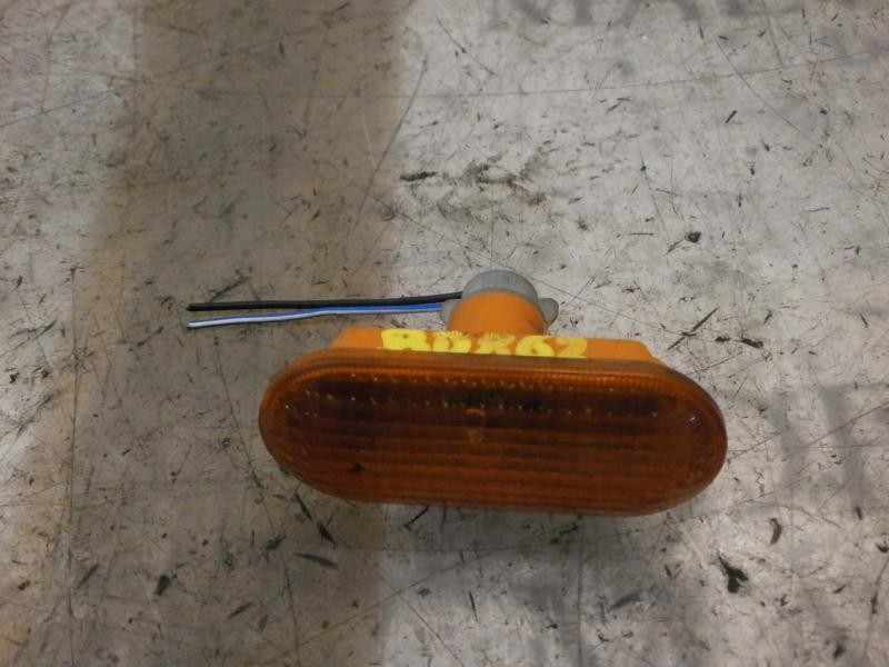 Recambio de piloto lateral derecho para ford fiesta (cbk) ghia referencia OEM IAM   