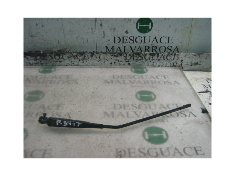 Recambio de brazo limpia trasero para citroën ax 1.5d spot referencia OEM IAM   