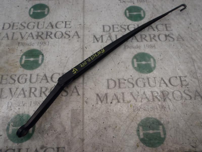 Recambio de brazo limpia delantero derecho para bmw serie 3 compact (e46) 316ti referencia OEM IAM 61617007128  