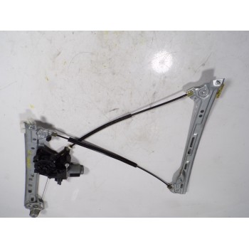 ELEVALUNAS DELANTERO DERECHO 807206746R 