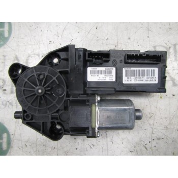 MOTOR ELEVALUNAS DELANTERO IZQUIERDO 807313653R 0130822479 0130822479