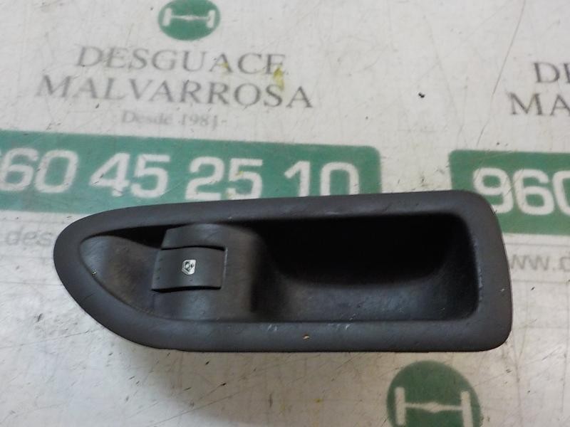 Recambio de mando elevalunas trasero derecho para renault laguna ii grandtour (kg0) 1.9 dci diesel fap referencia OEM IAM   