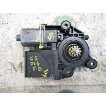 MOTOR ELEVALUNAS TRASERO DERECHO 827303178R 0130822516 