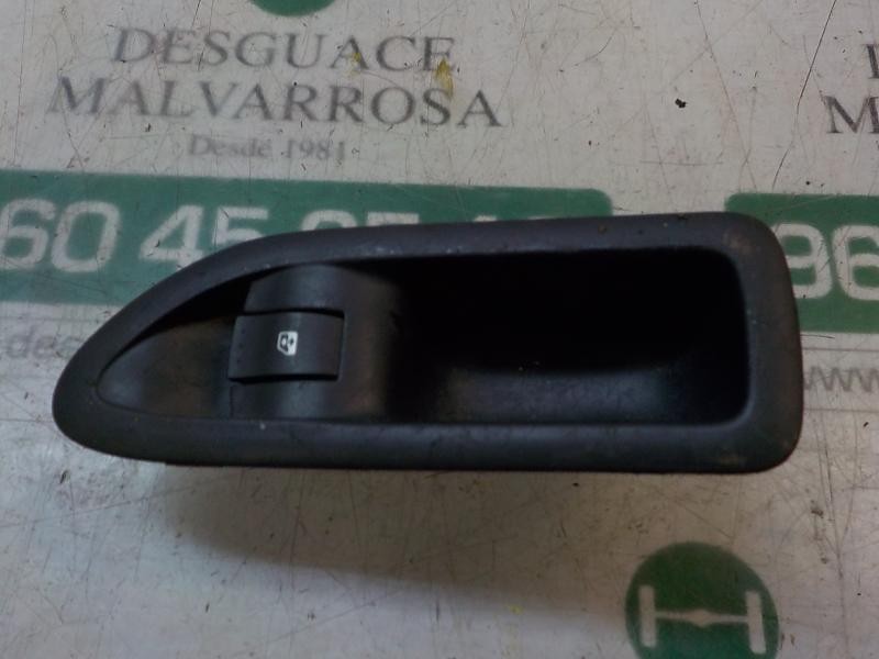 Recambio de mando elevalunas trasero izquierdo para renault laguna ii grandtour (kg0) 1.9 dci diesel fap referencia OEM IAM   