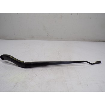 BRAZO LIMPIA DELANTERO IZQUIERDO K68125735AA 