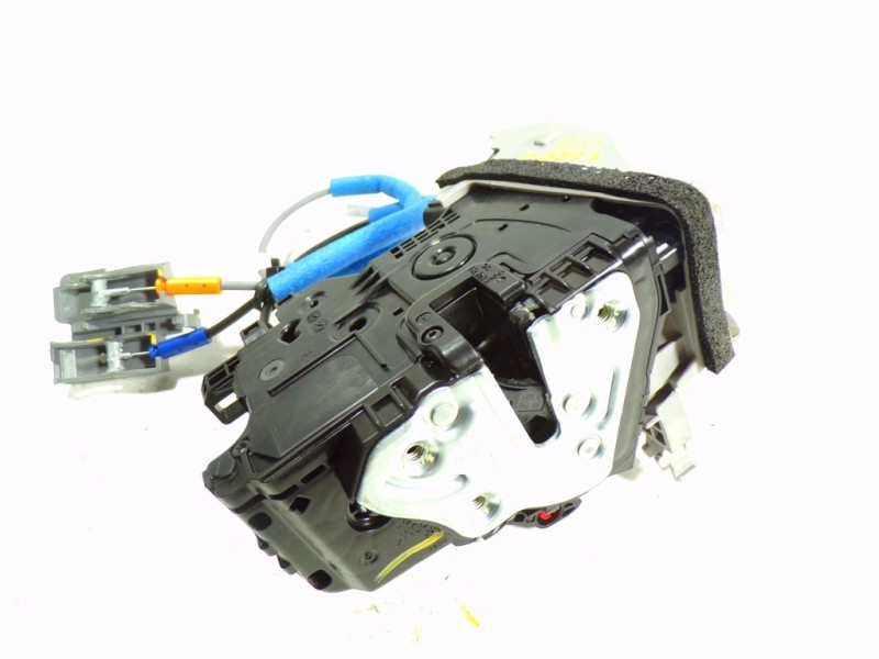 Recambio de cerradura puerta delantera derecha para hyundai kona 1.6 crdi cat referencia OEM IAM 81320J9010 81320J9010 