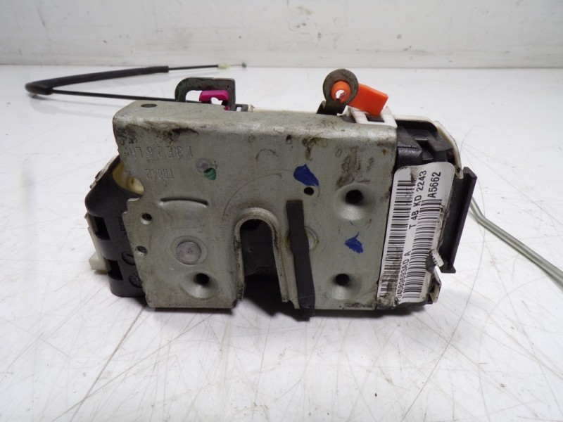 Recambio de cerradura puerta delantera izquierda para lancia voyager (404) platinum referencia OEM IAM K04589693AD P04589693AD 