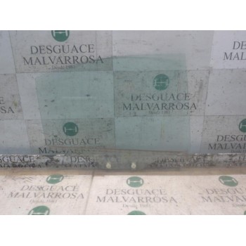 CRISTAL PUERTA TRASERO DERECHO 834211E011 