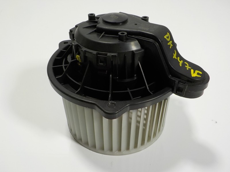 Recambio de motor calefaccion para hyundai i20 1.2 16v cat referencia OEM IAM 97126C8000 F00S3B2542 