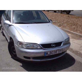 OPEL VECTRA B BERLINA