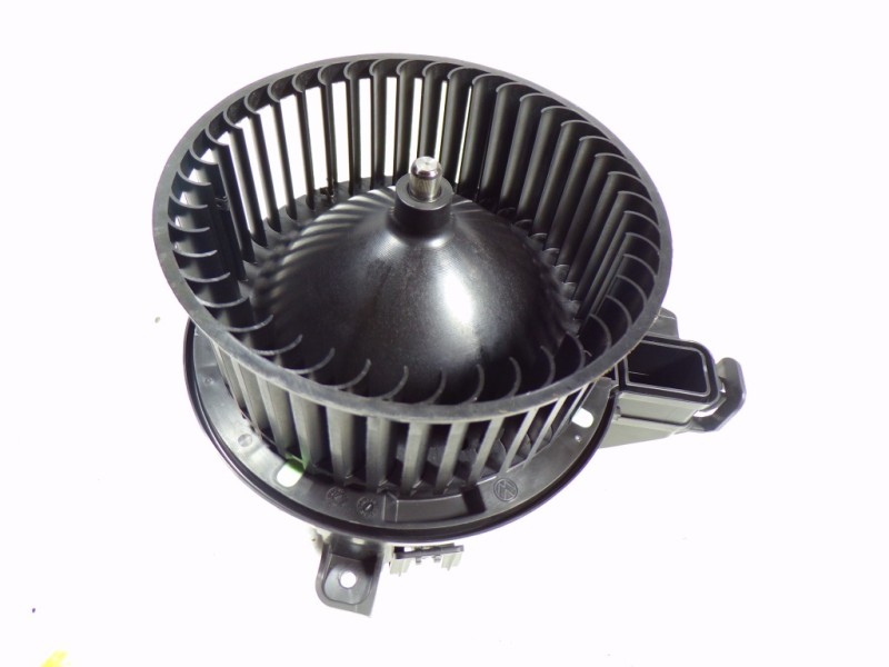 Recambio de motor calefaccion para audi a1 sportback (gba) 1.0 tfsi referencia OEM IAM 2Q2820021A 2Q2820021A T27842B