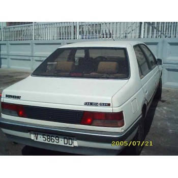 PEUGEOT 405 BERLINA